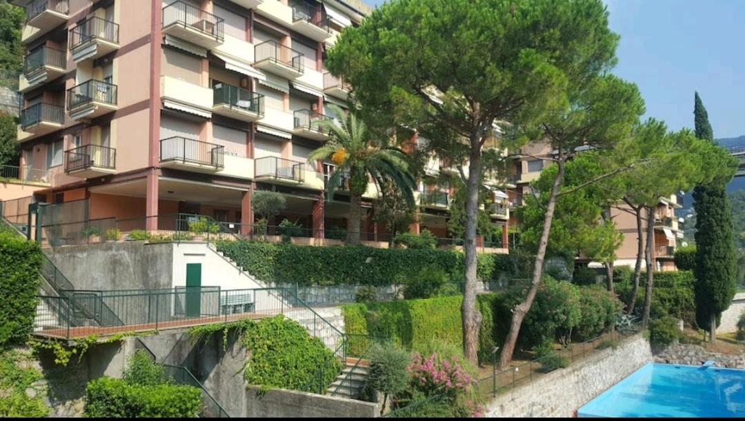 Camera Privata Nell'Appartamento In Zona Residenziale Con 2 Piscine Rapallo Eksteriør bilde