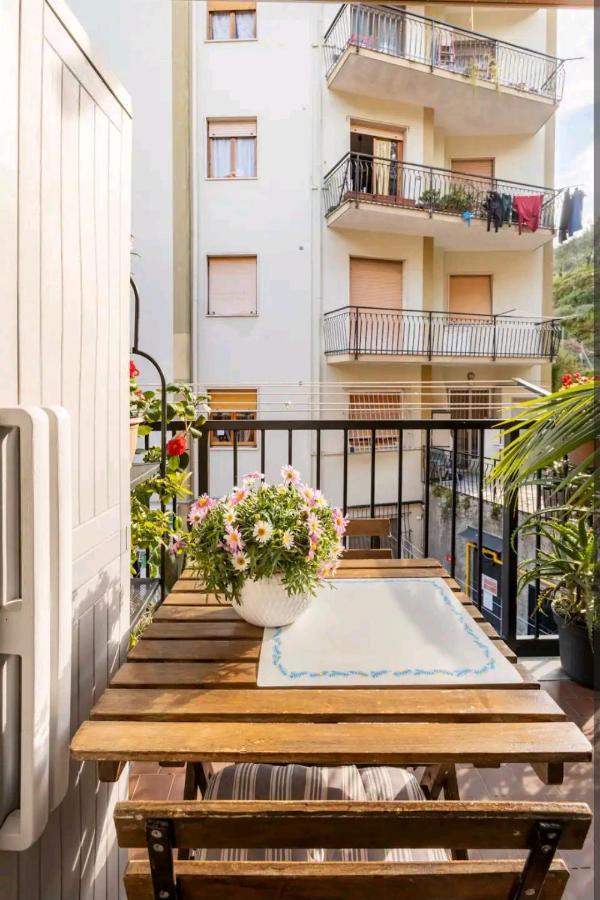 Camera Privata Nell'Appartamento In Zona Residenziale Con 2 Piscine Rapallo Eksteriør bilde